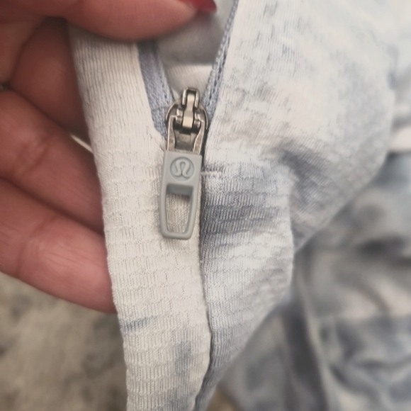 Lululemon Mens Textured Tech Hoodie In Tidal Dye Alpine White Chambray L - Picture 9 of 11